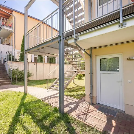 Apartment Tema 4 *